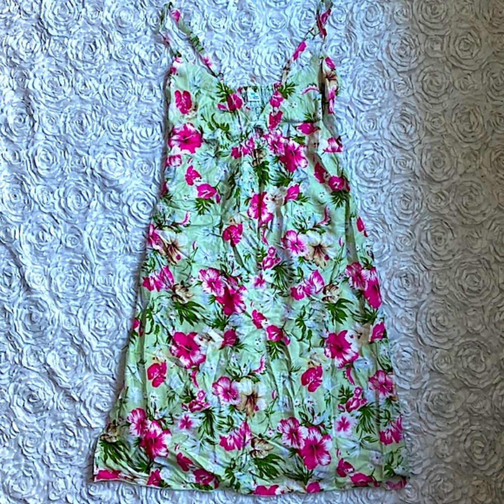 Island Planet like new Hawaiian floral dress size medium